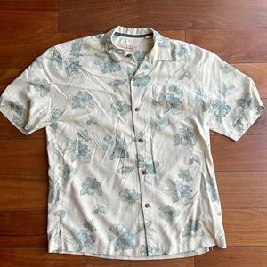 Tommy Bahama mens short sleeve button down camp silk shirt